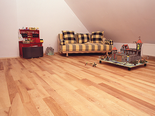 joerke-cs-Holzdielen Esche Country Ref.1